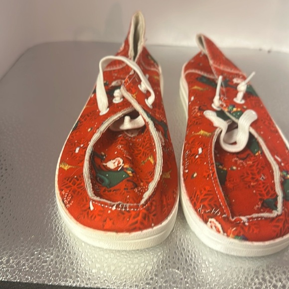 No brand Shoes - Red Santa sneakers. Their canvas size European 38,which converts to a size 7 1/2